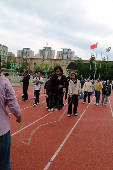 9-30教师运动会_18.png
