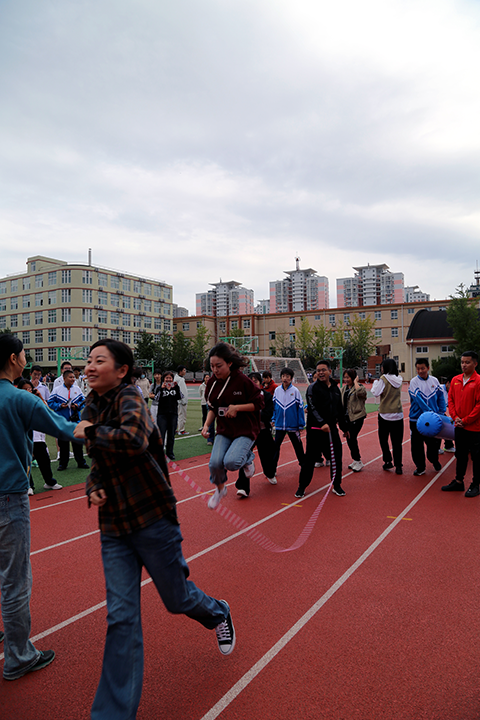 9-30教师运动会_19.png