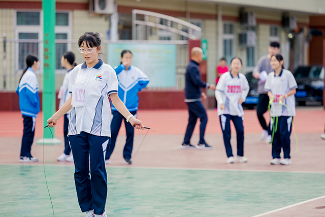 比赛精彩瞬间_9.png