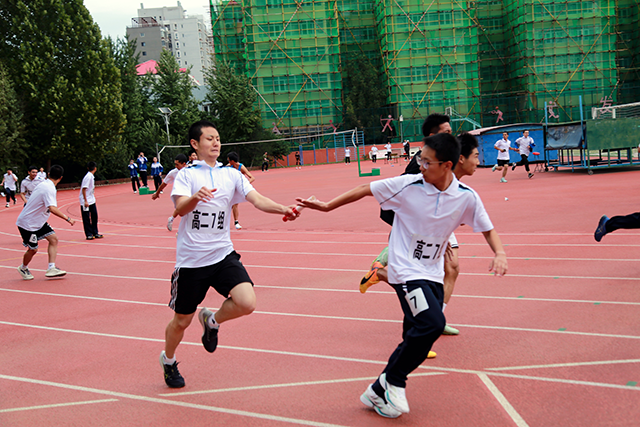 比赛精彩瞬间_3.png