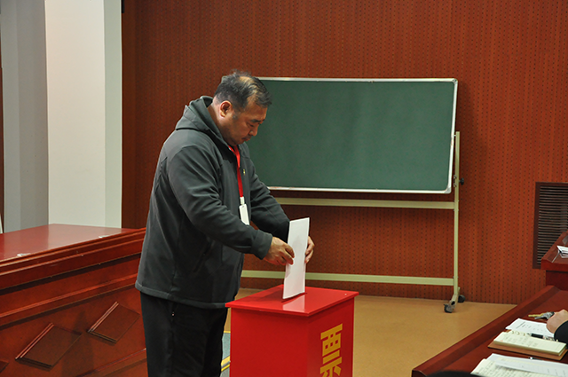 昌平二中教育集团回龙观校区高中部党支部换届选举大会顺利召开_图七.png