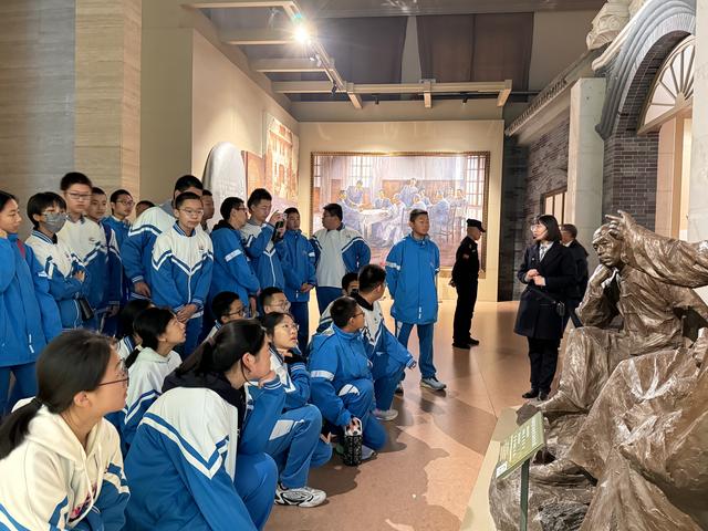 初二5班_1 (1).jpg