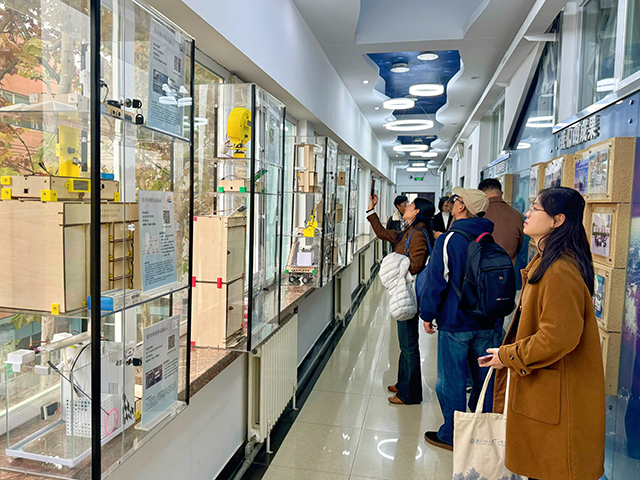 照片--昌平二中与北京师范大学人工智能学院开展人工智能教育交流研讨会_图7.png