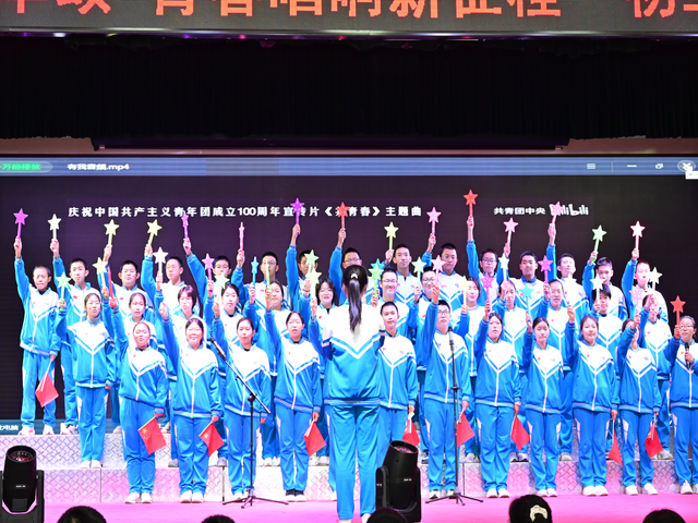 初二合唱比赛图片_14.png