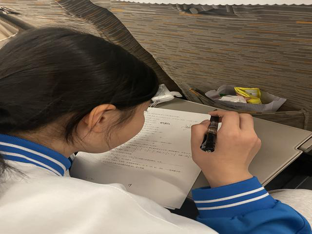 活动照片上传_图8.png