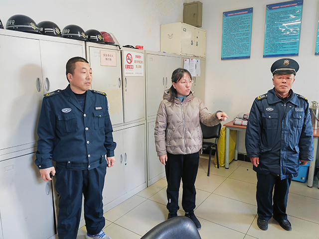 照片-精细落实安全举措 筑牢校园“防护网”——昌平二中全面开展新学期各项安全准备工作_30.png