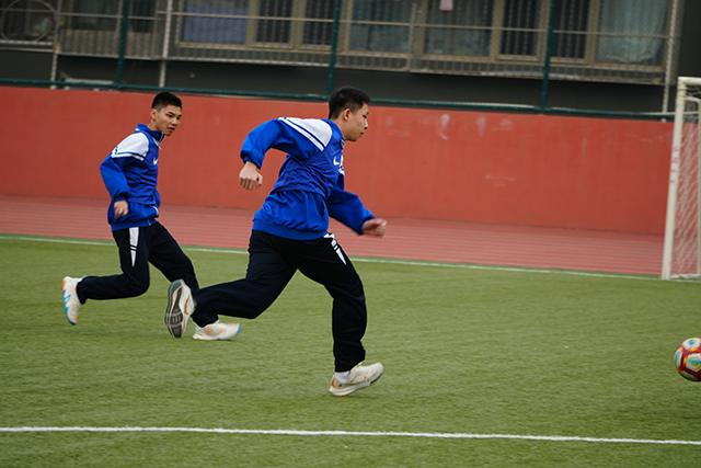 足球联赛_图片2.png