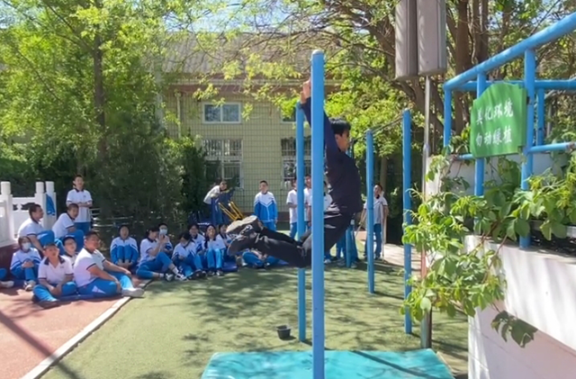 初一官微图片顺序_图1.png