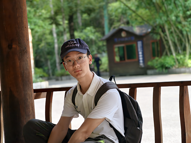 2025年高考单科状元+学法分享_2025年高考单科状元+学法分享_数学、化学+邱家承.png