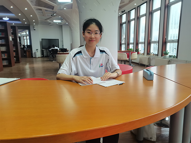 2025年高考单科状元+学法分享_2025年高考单科状元+学法分享_地理+刘泽宇.png