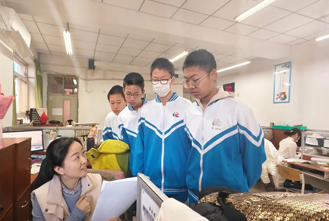 高分学子二中成长记_20250719_142857_002.png