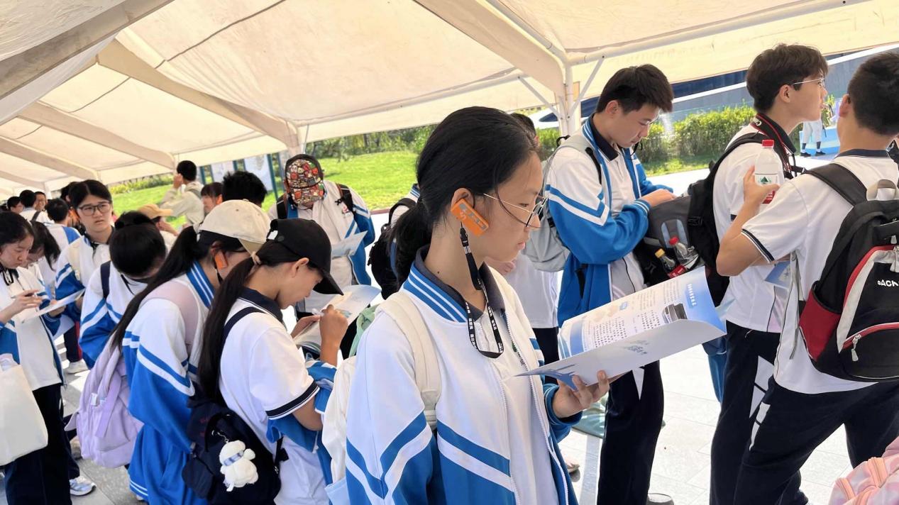 博物馆图片两张-19