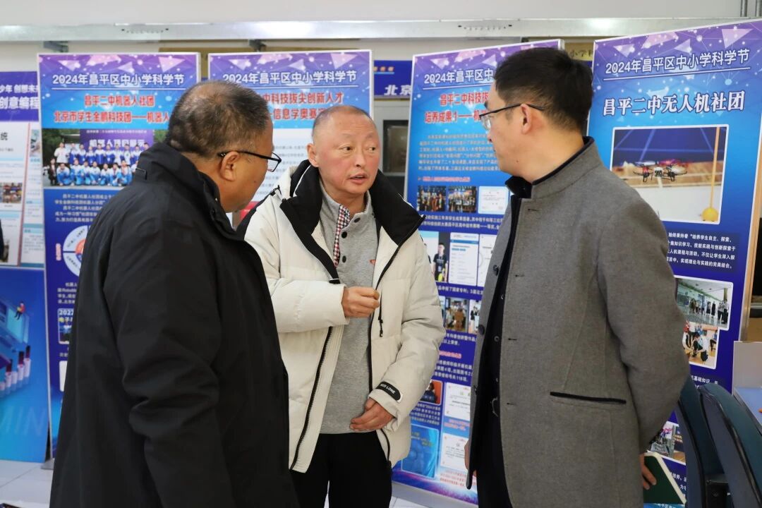 25ae50a3d1614b46f2d9e193a821906f